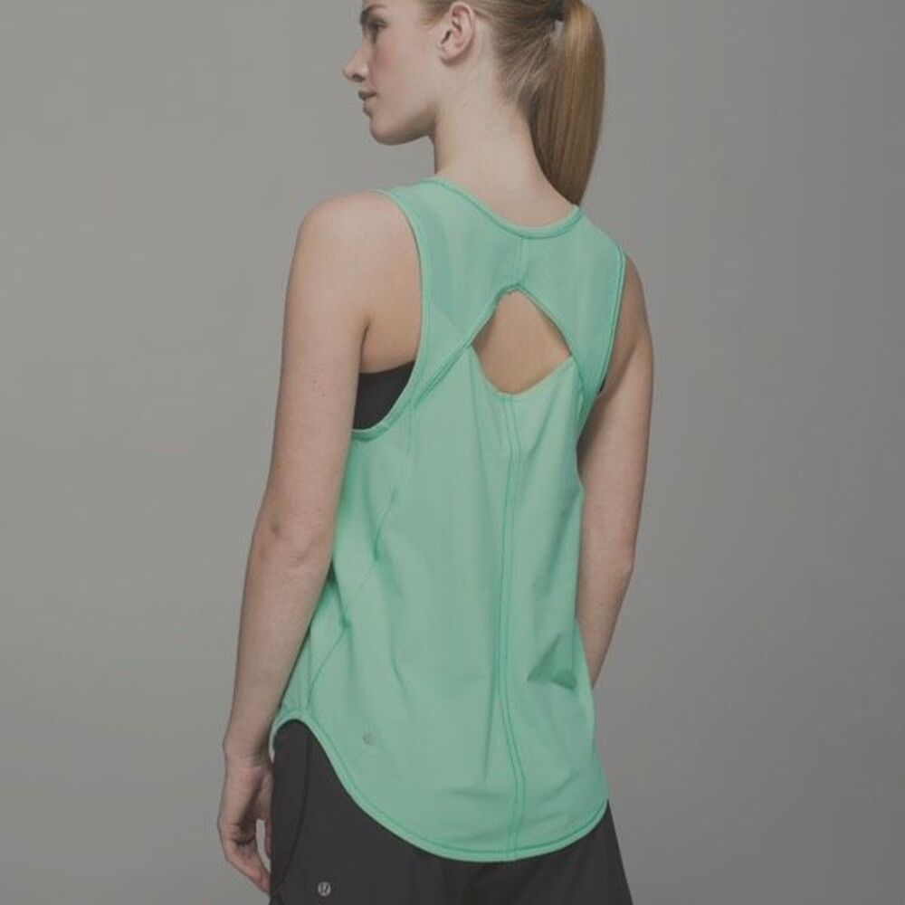 Lululemon Sculpt Tank Size 6 Mint Green Mesh Back Cutout Athletic Running Yoga